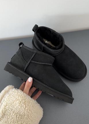 Зимние женские ботинки ugg premium ultra mini black suede premium