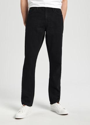 Черные мужские джинсы прямого кроя на 52 размер
