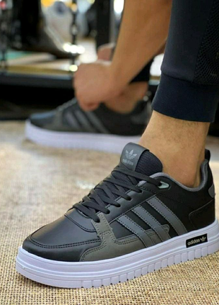 Чоловічі кросівки Adidas