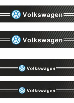 Защитная наклейка на пороги авто Volkswagen карбон