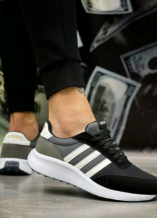 Чоловіче взуття Adidas