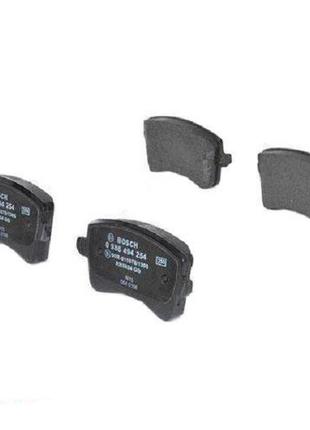 Тормозные колодки Bosch дисковые задние AUDI A4/A5/Q5 "07 0986...