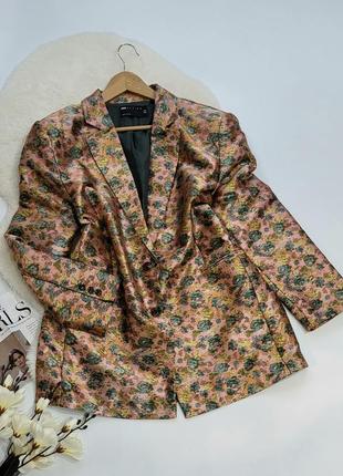 Пиджак удлиненный в принт цветов