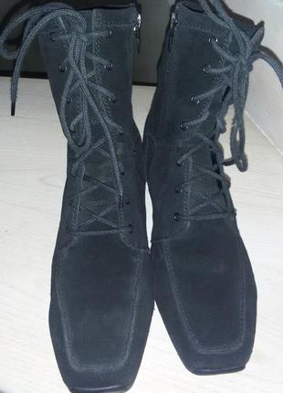 Демисезонные замшевые ботинки geox размер 41 (27,3 см)