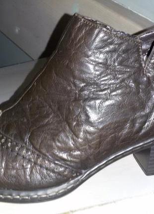 Шкіряні утеплені черевики rieker розмір  40- 40 1/2 (27 cм)