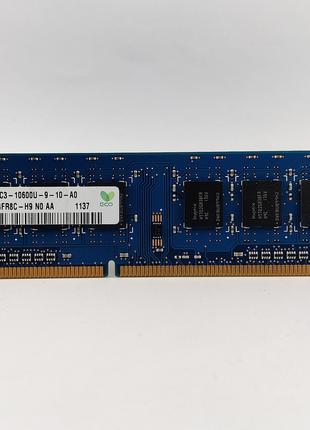 Оперативна пам'ять Hynix DDR3 2Gb 1333MHz PC3-10600U (HMT325U6...