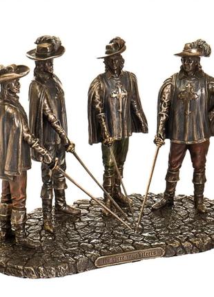 Статуетка "три мушкетери" (15см)