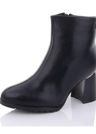 Зимові черевики жіночі Vika 931155/38 Чорні 38 розмір