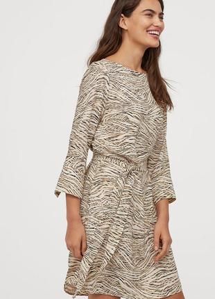 H&m платье рубашка леопардовый принт миди с поясом с рукавом б...