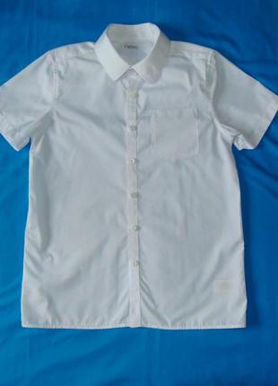 Белая рубашка с коротким рукавом на 12лет