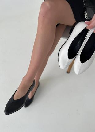 Кожаные балетки туфли из натуральной кожи на низком кольца с о...