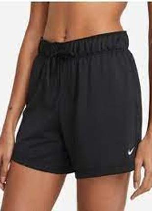 Спортивные шорты nike dri-fit черные женские