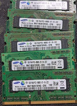 Оперативна пам'ять для ноутбука SO-DIMM DDR3 1GB