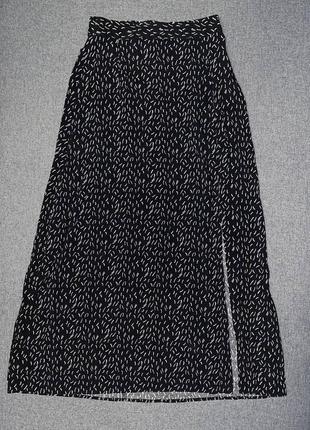 Черная макси юбка с разрезом от sinsay