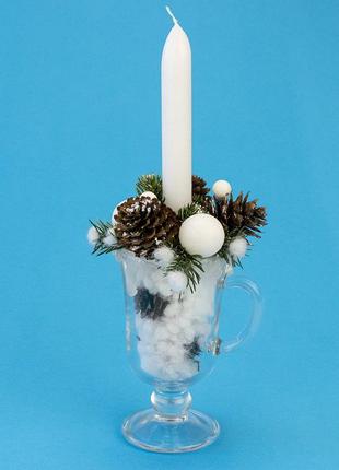 Букет новогодний в чашке со свечей 13006 белый