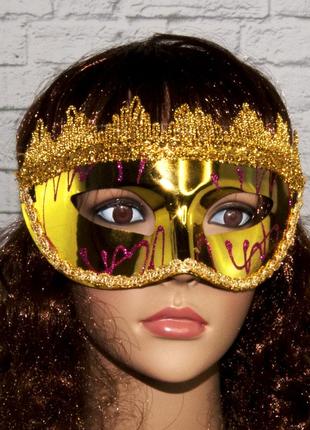 Венецианская маска карнавальная женская вероника золото