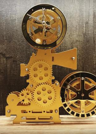Годинник gear clock кінопроектор золотий