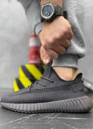 Кроссовки adidas yeezy grafit