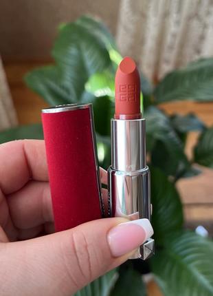 Помада для губ givenchy le rouge deep velvet lipstick