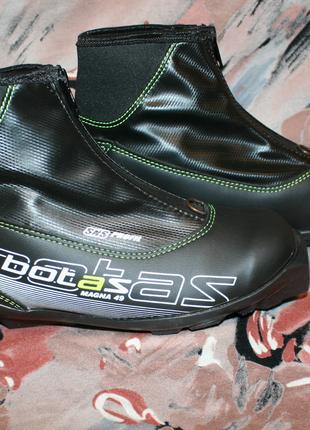 Лыжные беговые ботинки Botas Magna SNS Profil