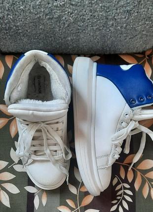 Белые зимние кроссовки на меху, ботинки 37р, ботинки зима