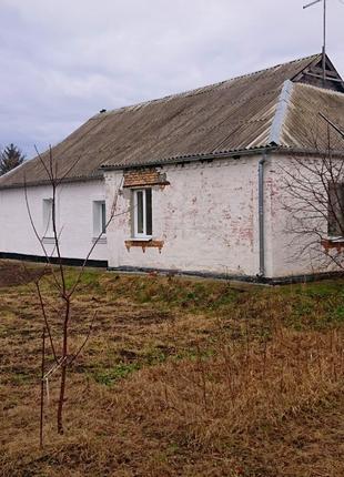 Продам полдома на Заречье.Все коммуникации.Почти закончен ремонт.