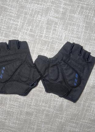 Велосипедные перчатки. велоперчатки с открытыми пальцами