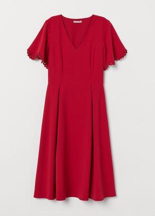 H&m платье с вырезом красное миди классическое с широким рукав...