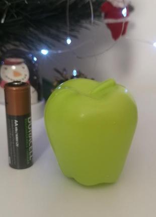Зеленое яблоко 🍏 игрушечный пластик