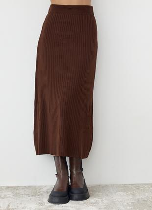 Женская юбка миди в широкий рубчик - коричневый цвет, L