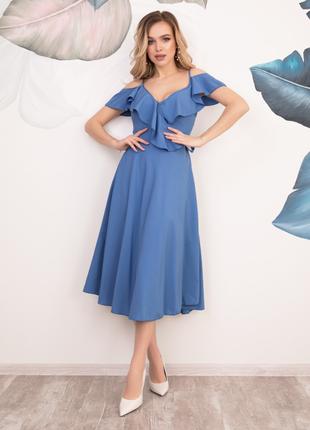 Голубое платье на запах с воланами, размер L