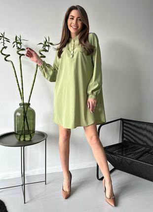 Оливковое свободное платье-рубашка, размер S