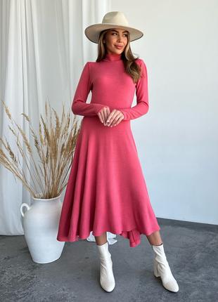 Темно-розовое ангоровое платье с воротником-стойкой, размер S