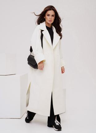 Молочное кашемировое пальто с разрезами, размер S