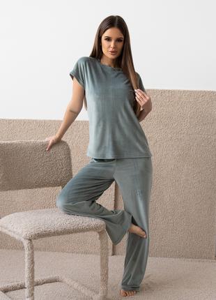 Оливковая велюровая пижама со свободными брюками, размер S