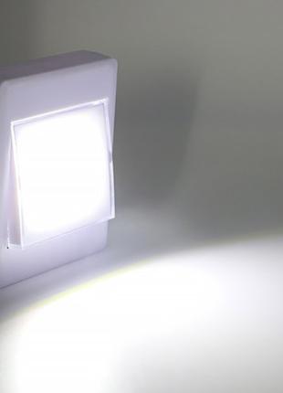 Светодиодный светильник переносной на батарейках LED-выключате...