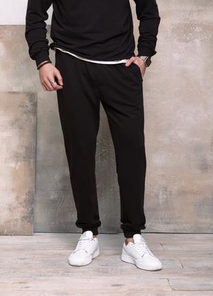 Черные трикотажные спортивные штаны с манжетами, размер L