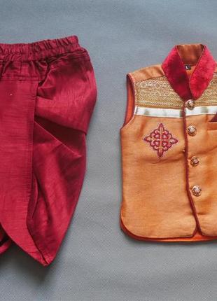 Индийская восточная одежда для мальчиков 1 год. туника. сари.