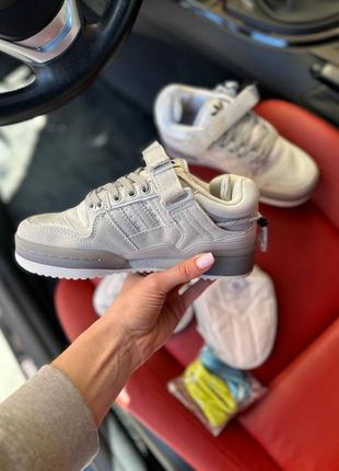 Кроссовки adidas forum x bad bunny light grey