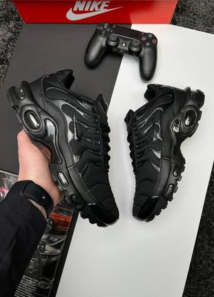 Мужские кроссовки nike air max plus all black