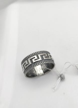 Серебряное кольцо женское 925пробы.