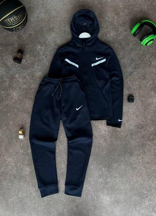 Мужской темно-синий спортивный костюм Nike
