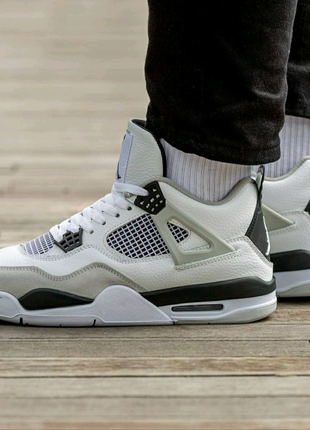 Чоловічі кросівки Nike Air Jordan 4