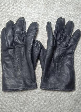 Кожаные перчатки. мужские кожаные варежки. черные варежки кожа.