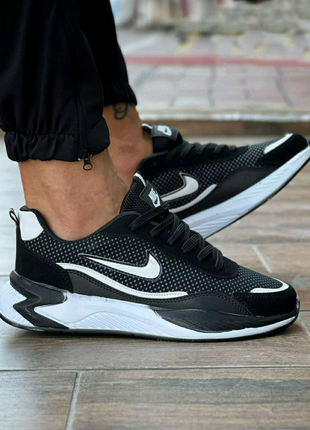 Чоловіче взуття Nike
