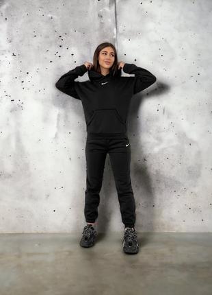 Женский спортивный костюм nike на флисе черный