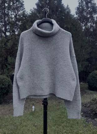 Укороченный объемный теплый свитер альпака и шерсть
