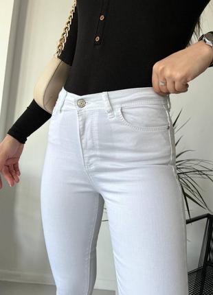 Женские базовые джинсы "американка" белые