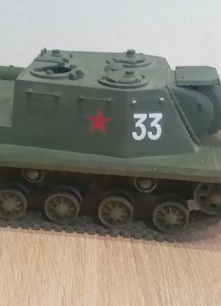 Іскристе самохідне встановлення ІСУ-152 (1:3) завод "Вогоник"