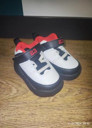 Оригинальные кроссовки nike air jordan 19,5 размер
